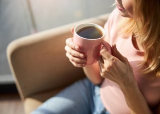 Bikin Ardhito Pramono Pingsan, Seberapa Bahaya Minum Kopi Saat Perut Kosong?