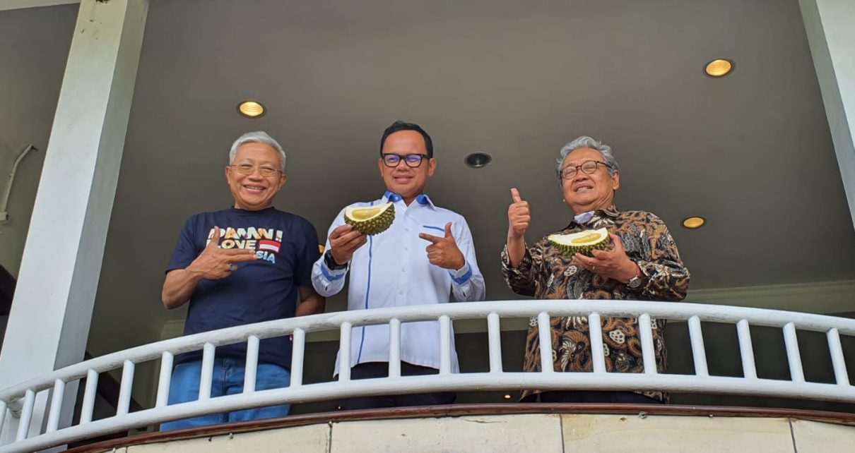 Al Hilal Hamdi dari Menteri Jadi Juragan Durian