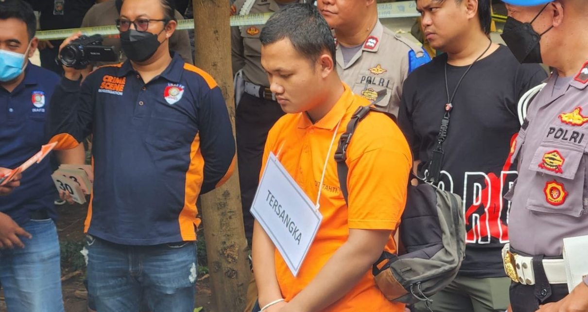 Sadis! Pembunuhan Sopir Taksi Depok, Bripda Haris Cuci Percikan Darah Korban di Masjid saat Subuh