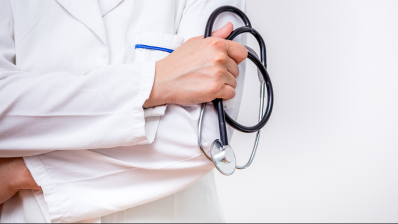 Kekurangan Dokter, Pemerintah Indonesia Tingkatkan Kuota Beasiswa untuk Dokter