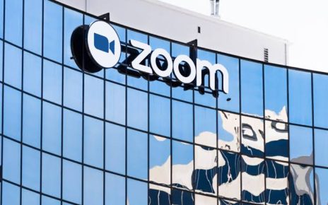 Zoom PHK 15 Persen Karyawannya