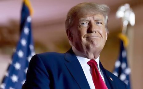 Blokir Akun Dibuka! Donald Trump Kini Punya Akses ke Facebook dan Instagram