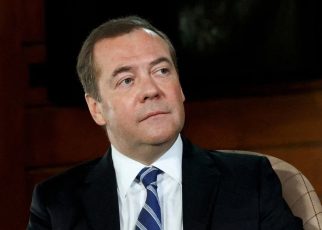Mantan Presiden Rusia Sebut Perang Nuklir Dapat Terjadi