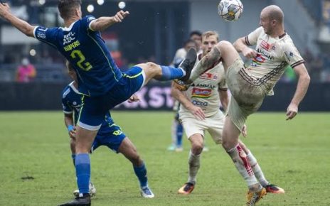 Link Live Streaming Persija vs Persib Hari ini: Simak Jadwal, H2H, dan Prediksi Susunan Pemain!