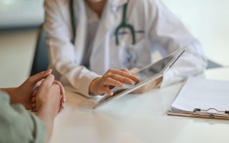 Waspada! Banyak Bule Diduga Buka Praktek Dokter Ilegal di Bali, Ini Imbauan Dinkes Bali