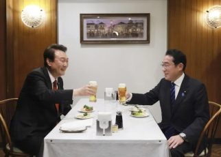 Presiden Korsel dan PM Jepang Sepakat Akhiri Perseteruan Kedua Negara