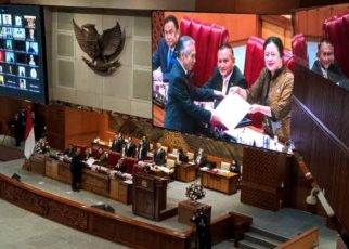 Sah! Perppu Cipta Kerja Resmi Jadi UU, Dua Fraksi Menolak