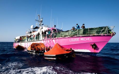 Perahu Penyelamat Imigran Inggris Dijegal Petugas Pantai Italia