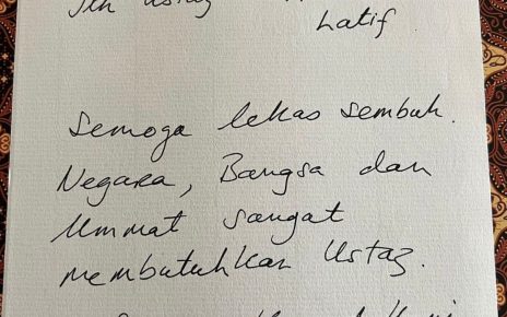Prabowo Kirim Surat Doakan Kesembuhan Ustad Das’ad Latif
