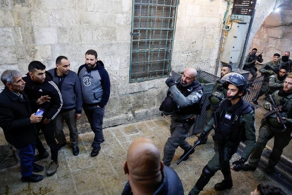 Kekerasan Kembali Terjadi di Dalam Masjidil Al Aqsa