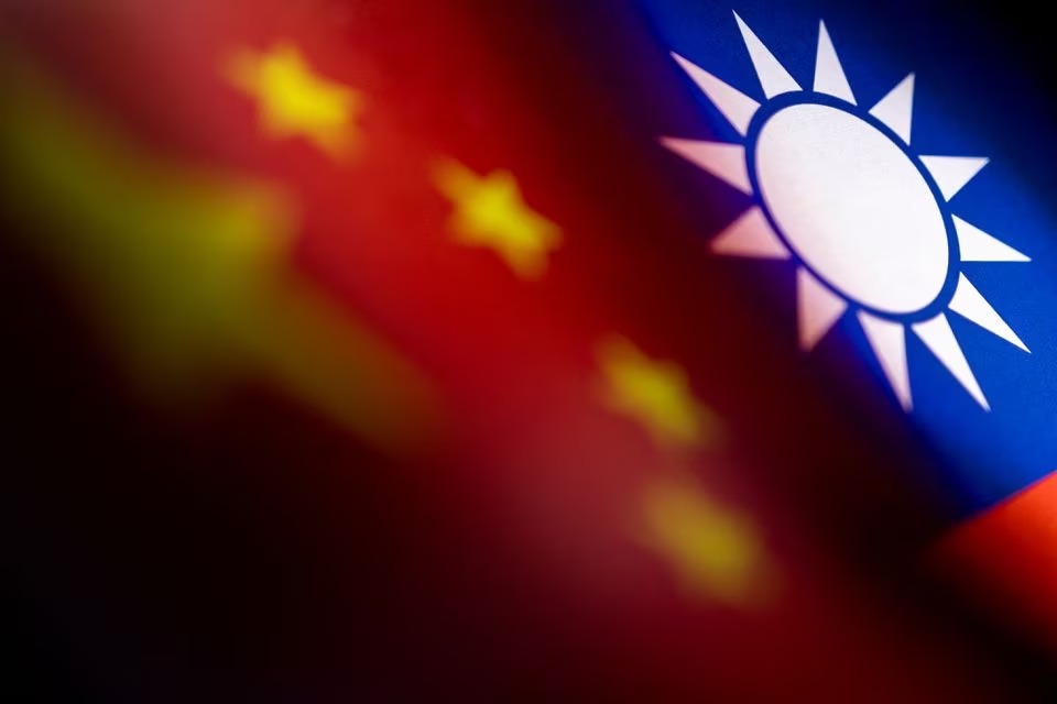 Tiongok Inspeksi Kapal Langsung di Selat Taiwan, Ditentang Keras