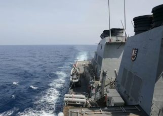 Kapal Perang AS Lintasi Selat Taiwan Pascalatihan Perang Tiongkok