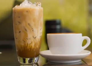 Apa Bedanya Manfaat Es Kopi dan Kopi Hangat