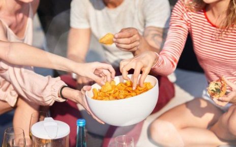 Cara Sehat Ngemil Makanan Ringan dalam Kemasan