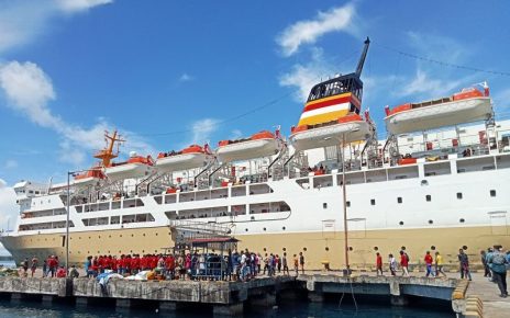 Menhub Perkenalkan Hotel Apung untuk KTT ASEAN di Labuan Bajo