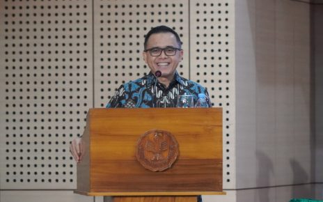 Orasi Ilmiah di UNJ, MenPAN-RB Berikan Pesan untuk Dorong Indonesia Jadi Negara Maju