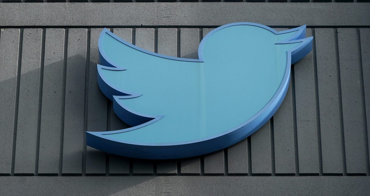 Separuh Pelanggan Twitter Blue Berhenti Berlangganan