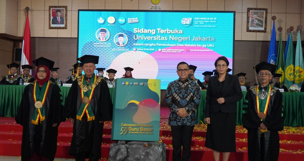 UNJ Luncurkan Buku 59 Pemikiran Tentang Pendidikan di Acara Dies Natalis