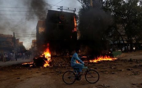 Mantan PM Pakistan Ditangkap, Warga Demo Besar-Besaran