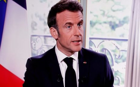Rusia Kecam Pernyataan Macron Atas Hubungan Rusia-Tiongkok