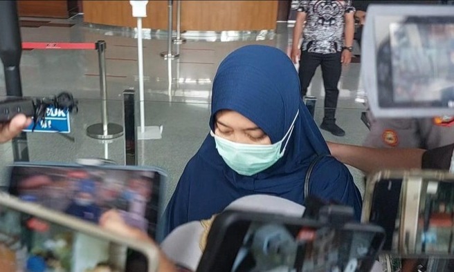 Punya Harta Rp 13,6 Miliar, Wagub Lampung Chusnunia Chalim Bungkam usai Diperiksa KPK