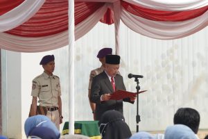 Rektor UNJ Prof. Komarudin