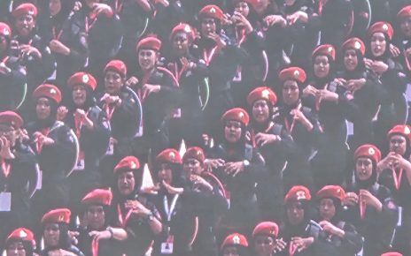 Menggetarkan! Satgas Cakra Buana PDI Perjuangan Kompak Masuk dan Berbaris Rapi di GBK Jakarta