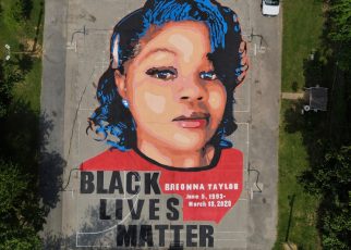 Warga Louisville Peringati Ulang Tahun Breonna Taylor ke-30