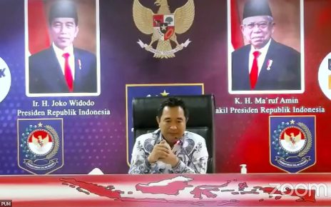 Dirjen Polpum Bahtiar Ajak Masyarakat Ikut Gerakan Pembagian Bendera di Tanjung Bira