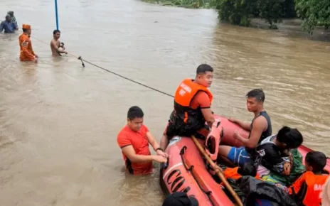 Badai Doksuri Hantam Filipina, Ratusan Ribu Warga Terlantar