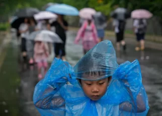 Doksuri Tiba di Tiongkok, Ratusan Ribu Warga Dievakuasi