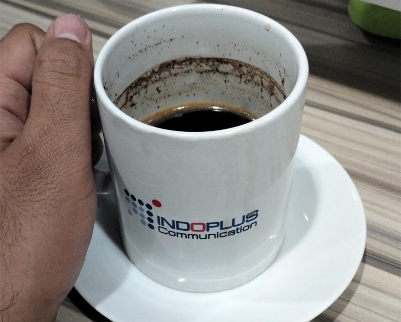 Menikmati Secangkir Kopi Hitam dan Manfaatnya