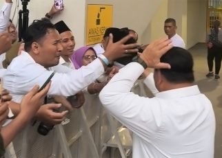 Peci Hitam dari Prabowo, Relawan Cak Imin: Hadiah untuk Istri