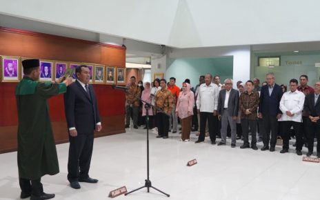 UNJ Lantik Prof. Ari Saptono Jadi Wakil Rektor II Antar Waktu
