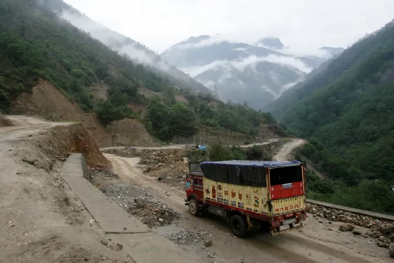India Protes Klaim Tiongkok atas Dua Wilayahnya di Himalaya