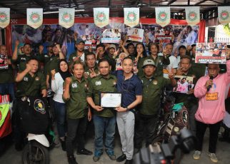 Pengemudi Ojek Online “KOMPAS 08” Deklarasi Dukung Prabowo di 2024