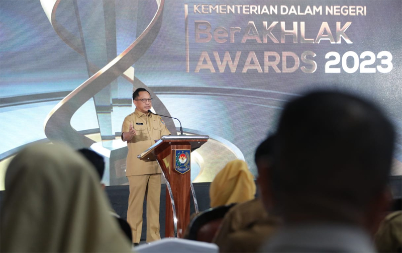 Mendagri: ASN BerAKHLAK Harus Menjadi Agen Perubahan bagi Organisasi