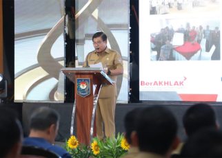 Unit Kerja Eselon I Raih Penghargaan pada Kemendagri BerAKHLAK Award