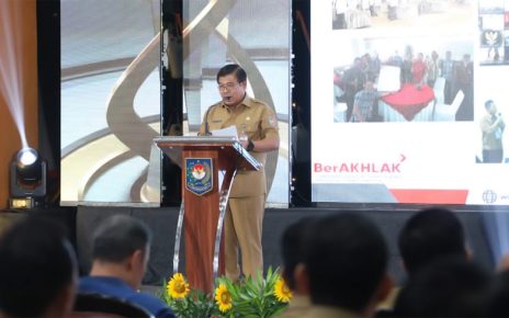 Unit Kerja Eselon I Raih Penghargaan pada Kemendagri BerAKHLAK Award