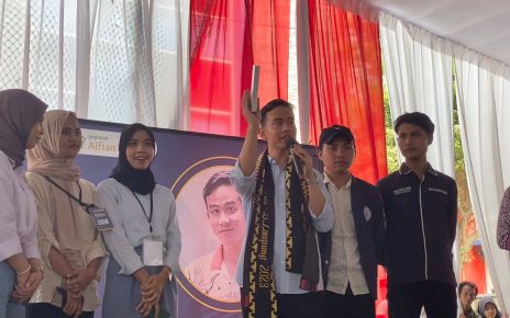 Ajak Generasi Muda Berwirausaha, Gibran Spill Modal Awal