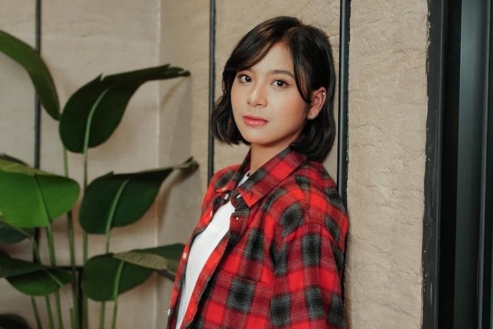 Tantangan Zee JKT48 Perankan Kekasih Dilan di film ‘Ancika Dia yang Bersamaku 1995’
