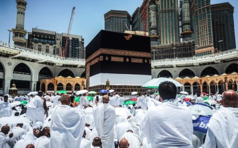 Jemaah haji tanpa antre.