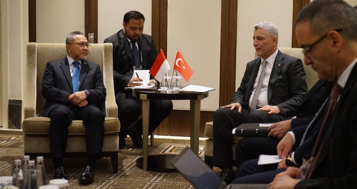 Menteri Perdagangan RI Zulkifli Hasan atau Zulhas menginginkan adanya peningkatan kerja sama perdagangan antara Indonesia dengan Turki di berbagai sektor, salah satunya perdagangan alat utama sistem senjata (alutsista).