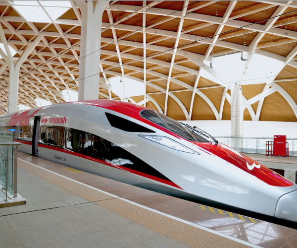 Proyek kereta cepat rugikan