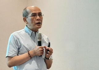 Ekonom Faisal Basri Meninggal.