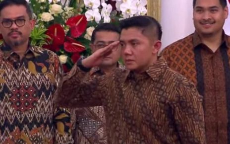 TNI AD Sebut Mayor Teddy Tak Perlu Mundur dari Militer meski Jadi Seskab