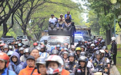 Desak penetapan UMSK, buruh Jabar demo