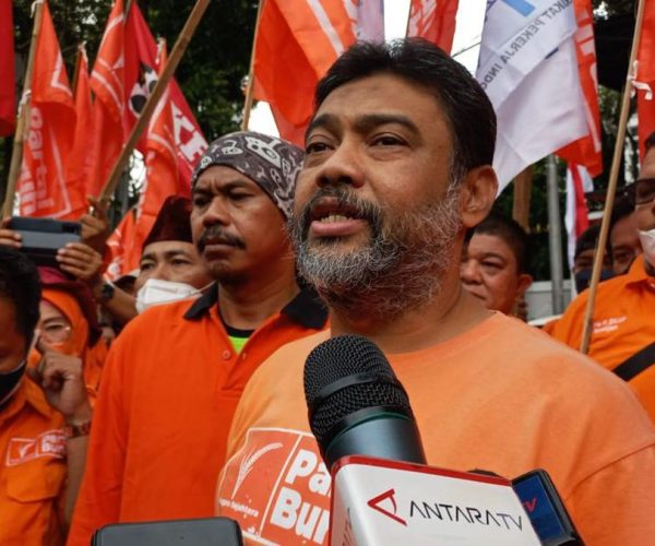 Buruh ancam mogok nasional