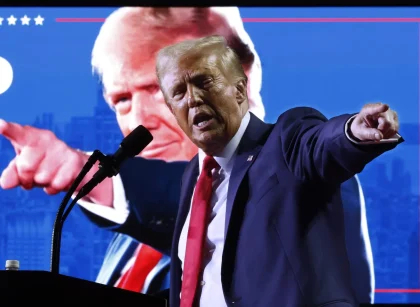 Trump berlakukan tarif impor mobil 25 persen2