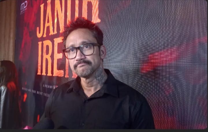 Tora Sudiro bintangi Janur Ireng